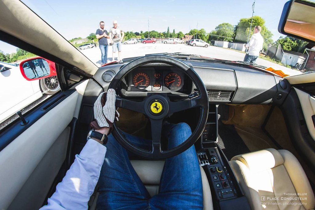 Ferrari Testarossa 