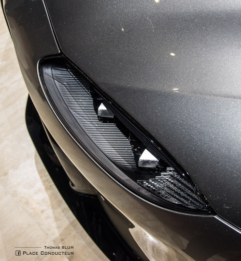 Aston Martin Vantage