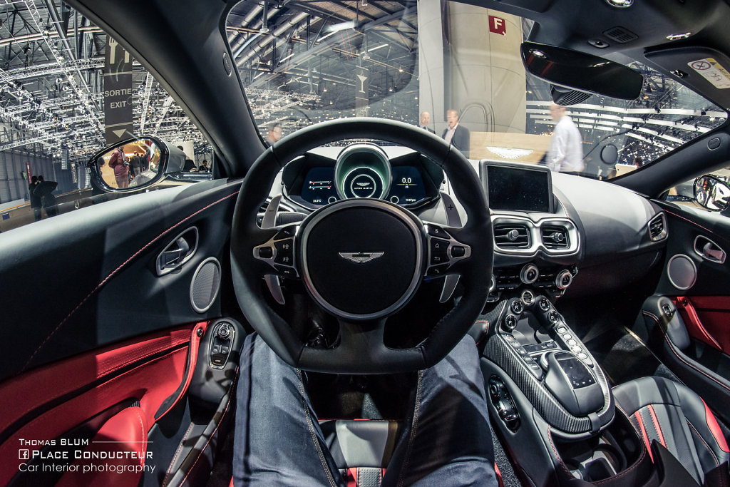 Aston Martin Vantage interior