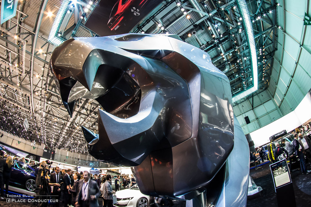 Peugeot Stand (Lion)